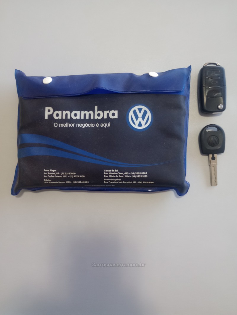 FOX 1.0 ITREND 8V FLEX 4P MANUAL - 2013 - CAXIAS DO SUL