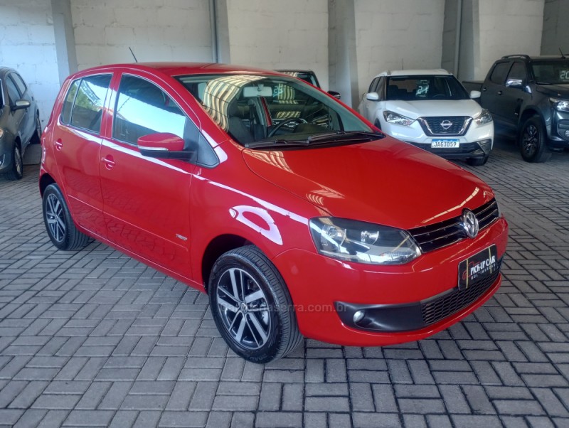 FOX 1.0 ITREND 8V FLEX 4P MANUAL - 2013 - CAXIAS DO SUL