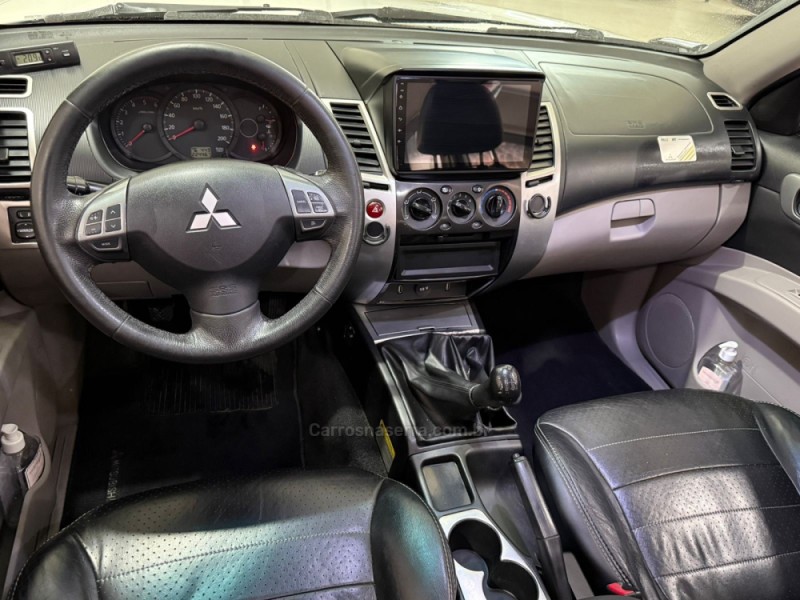 PAJERO DAKAR 3.2 4X4 16V TURBO INTERCOOLER DIESEL 4P MANUAL - 2013 - CAXIAS DO SUL