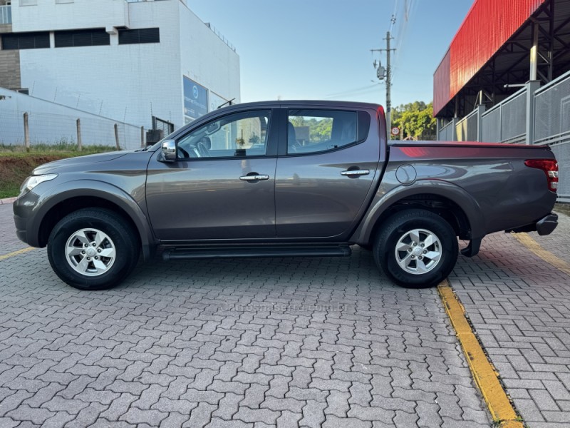 l200 triton 2.4 hpe s sport 4x4 cd 16v diesel 4p automatico 2018 feliz