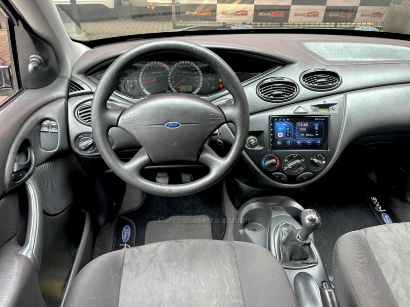 FOCUS 1.6 8V FLEX 4P MANUAL - 2009 - ESTâNCIA VELHA