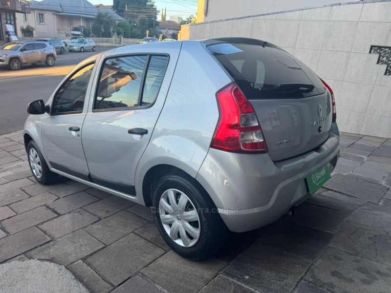 SANDERO 1.0 EXPRESSION 16V FLEX 4P MANUAL - 2013 - GARIBALDI