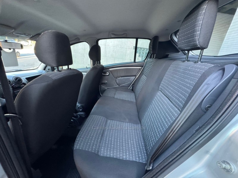 SANDERO 1.0 EXPRESSION 16V FLEX 4P MANUAL - 2013 - GARIBALDI
