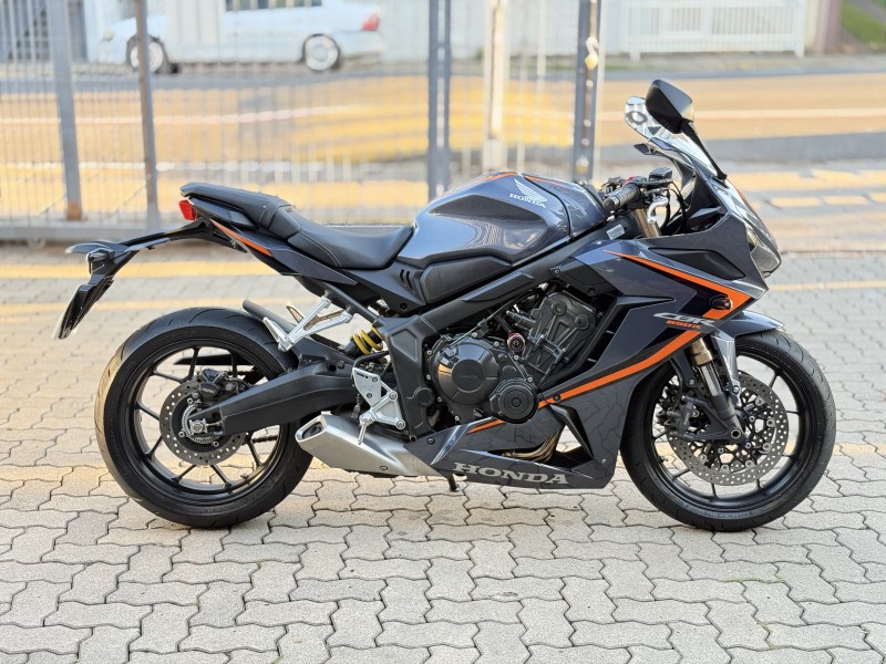 CBR 650R  - 2020 - BENTO GONçALVES