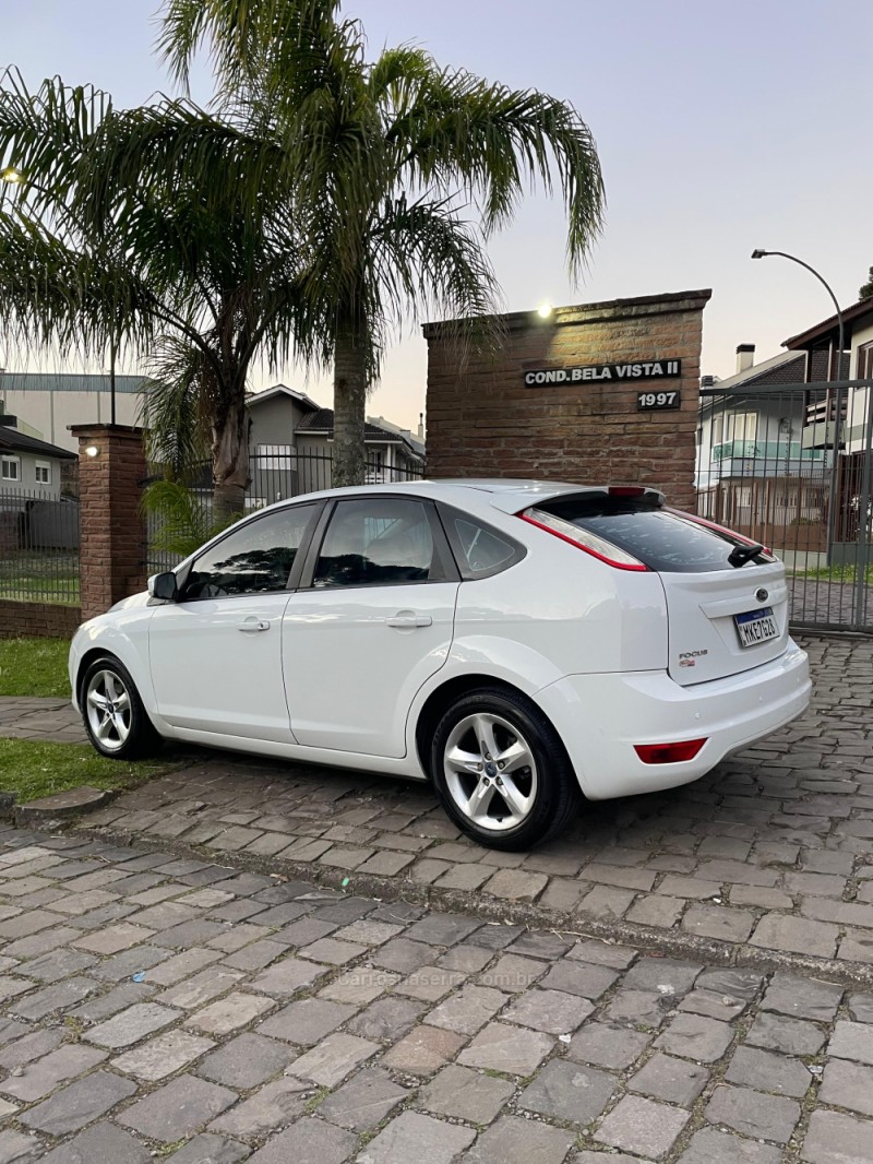 FOCUS 2.0 HC 16V FLEX 4P MANUAL - 2012 - CAXIAS DO SUL