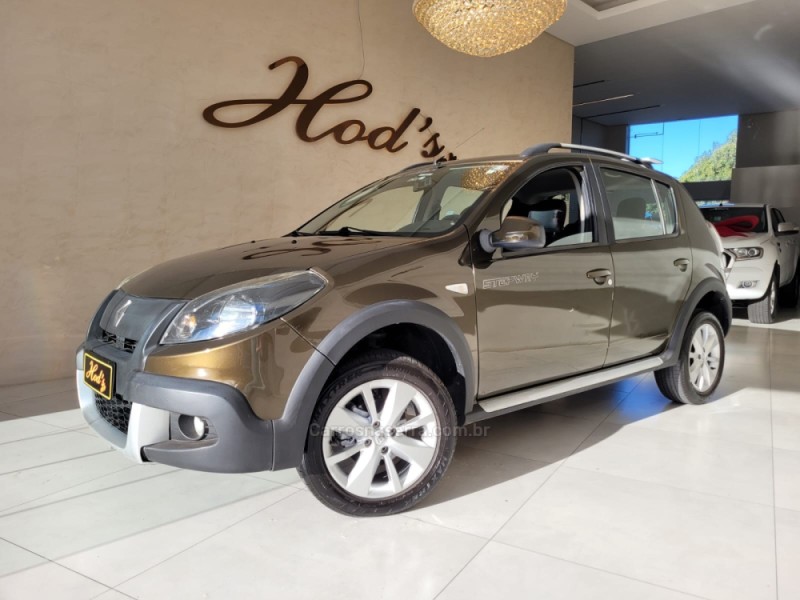 sandero 1.6 stepway 16v flex 4p automatico 2014 canela
