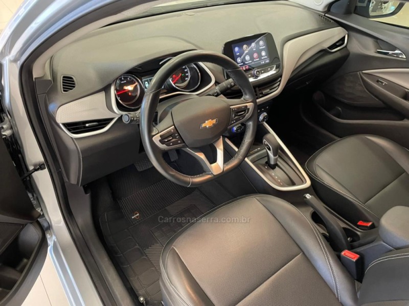 ONIX 1.0	PREMIER PLUS 12V TURBO FLEX 4P AUTOMÁTICO - 2020 - VERANóPOLIS