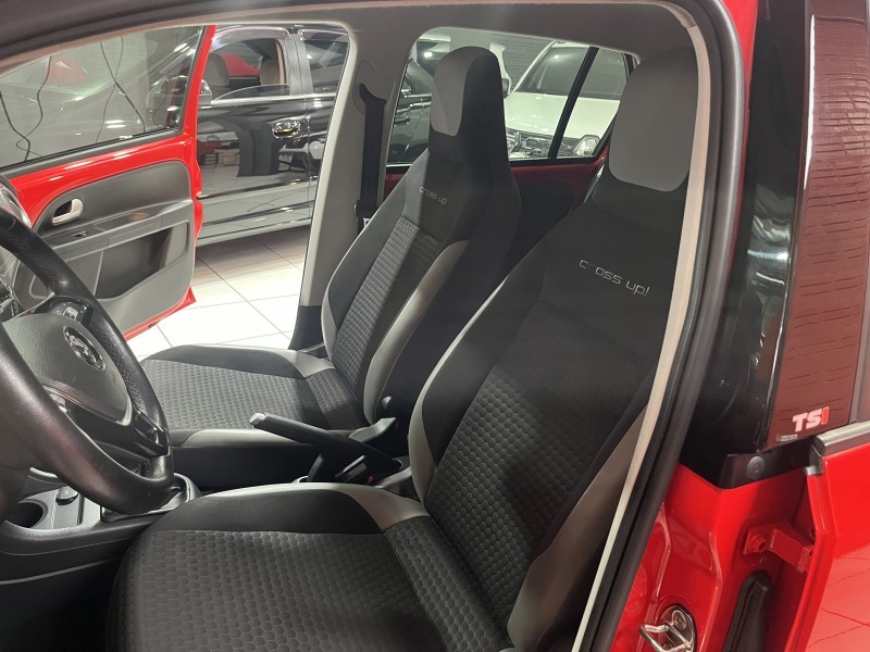 UP 1.0 TSI CROSS 12V FLEX 4P MANUAL - 2019 - CAXIAS DO SUL