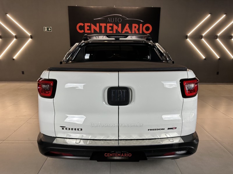 TORO 2.4 16V FLEX FREEDOM AUTOMÁTICO - 2017 - SAPIRANGA