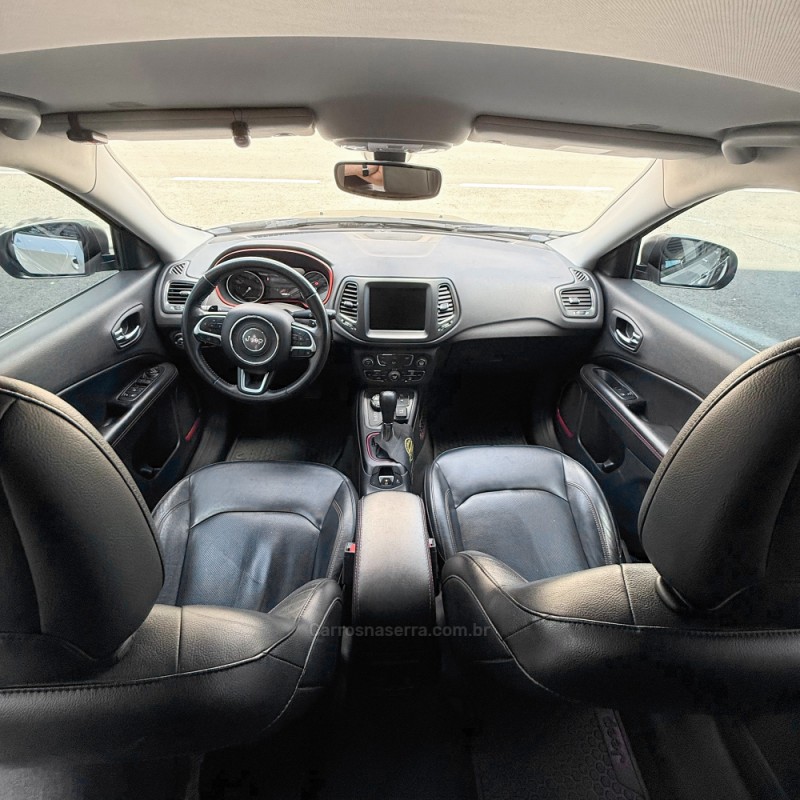 COMPASS 2.0 16V DIESEL TRAILHAWK 4X4 AUTOMÁTICO - 2020 - FLORES DA CUNHA