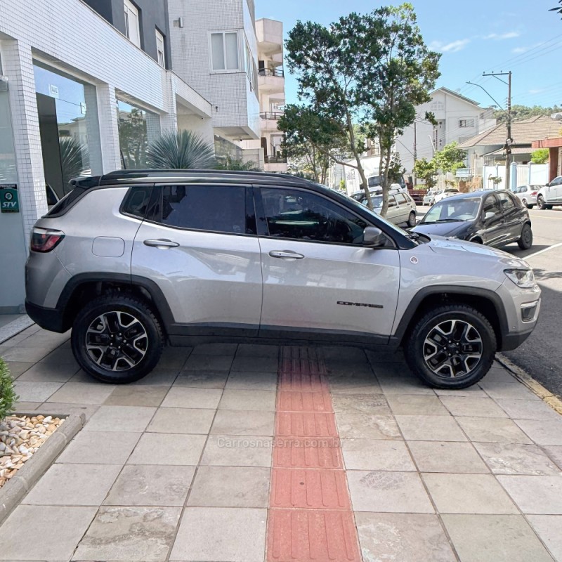 COMPASS 2.0 16V DIESEL TRAILHAWK 4X4 AUTOMÁTICO - 2020 - FLORES DA CUNHA
