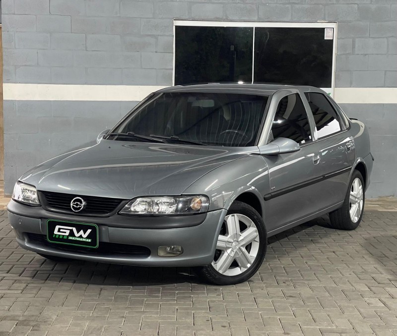 VECTRA 2.0 MPFI GLS 8V GASOLINA 4P MANUAL