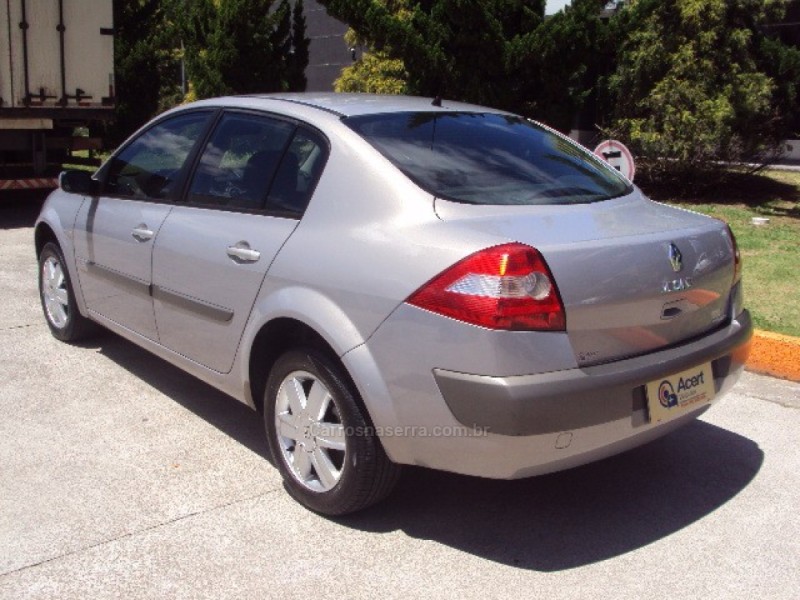 MÉGANE 1.6 DYNAMIQUE 16V FLEX 4P MANUAL - 2007 - CAXIAS DO SUL