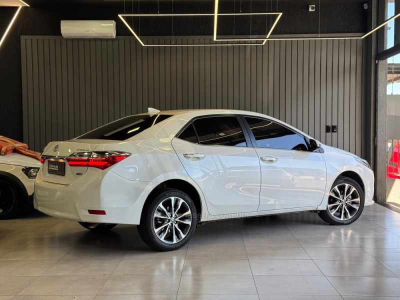 COROLLA 2.0 ALTIS 16V FLEX 4P AUTOMÁTICO - 2019 - DOIS IRMãOS