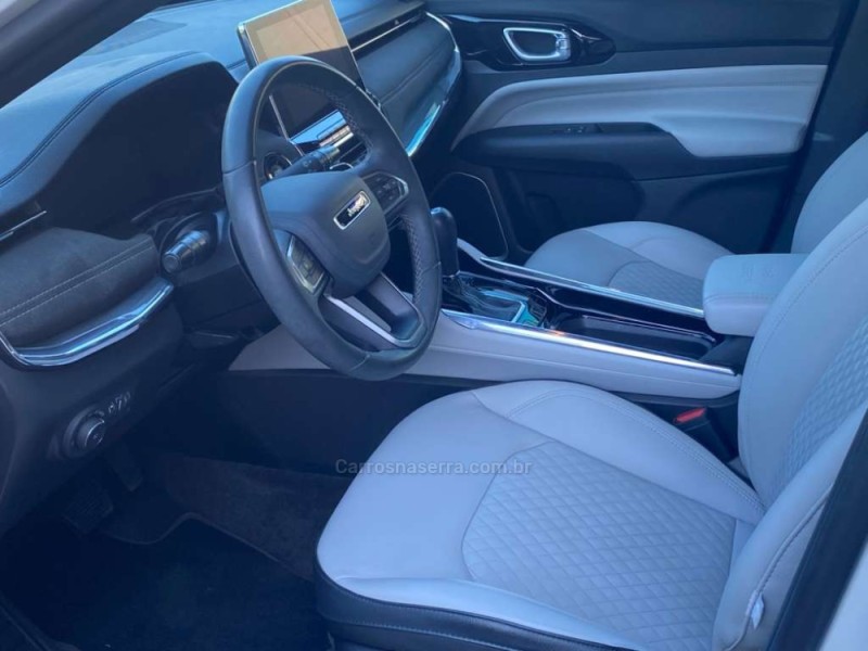 COMMANDER 1.3 LIMITED T270 16V 4X2 TURBO FLEX 4P AUTOMÁTICO - 2022 - BENTO GONçALVES