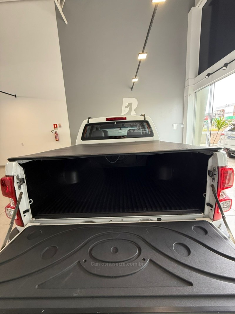 S10 2.4 LT 4X2 CD 8V FLEX 4P MANUAL - 2014 - LAJEADO