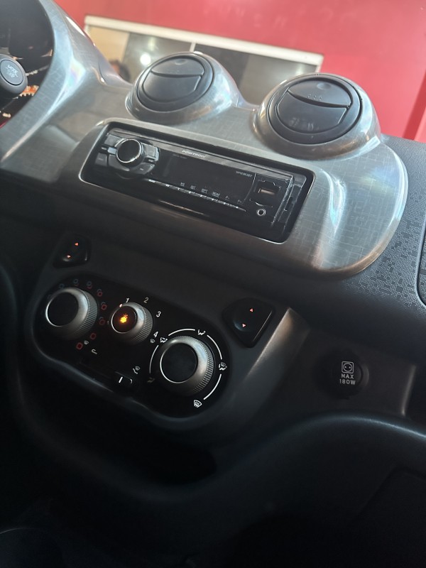 UNO 1.4 EVO WAY 8V FLEX 4P MANUAL - 2014 - CAXIAS DO SUL