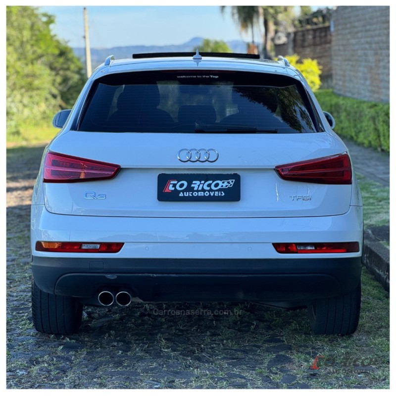 Q3 1.4 TFSI AMBIENTE FLEX 4P S TRONIC - 2017 - CAMPO BOM