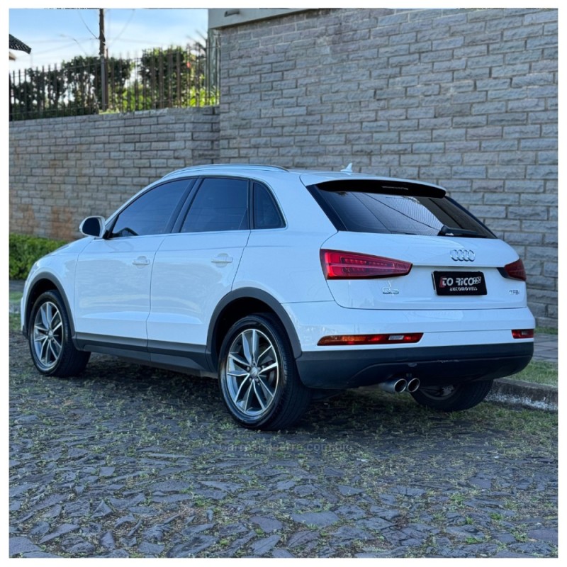 Q3 1.4 TFSI AMBIENTE FLEX 4P S TRONIC - 2017 - CAMPO BOM
