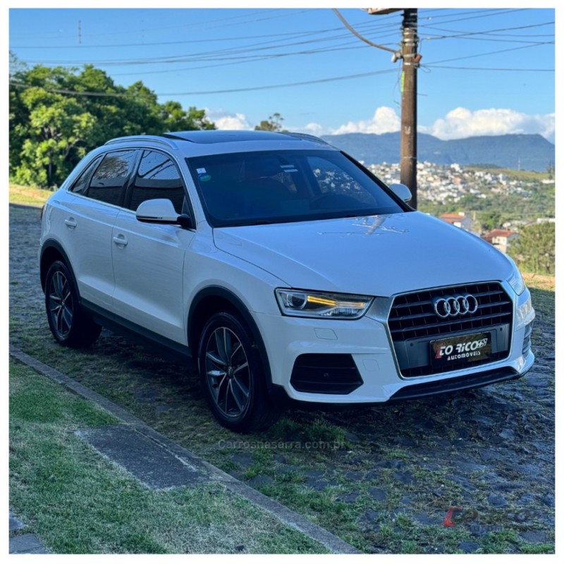 Q3 1.4 TFSI AMBIENTE FLEX 4P S TRONIC - 2017 - CAMPO BOM