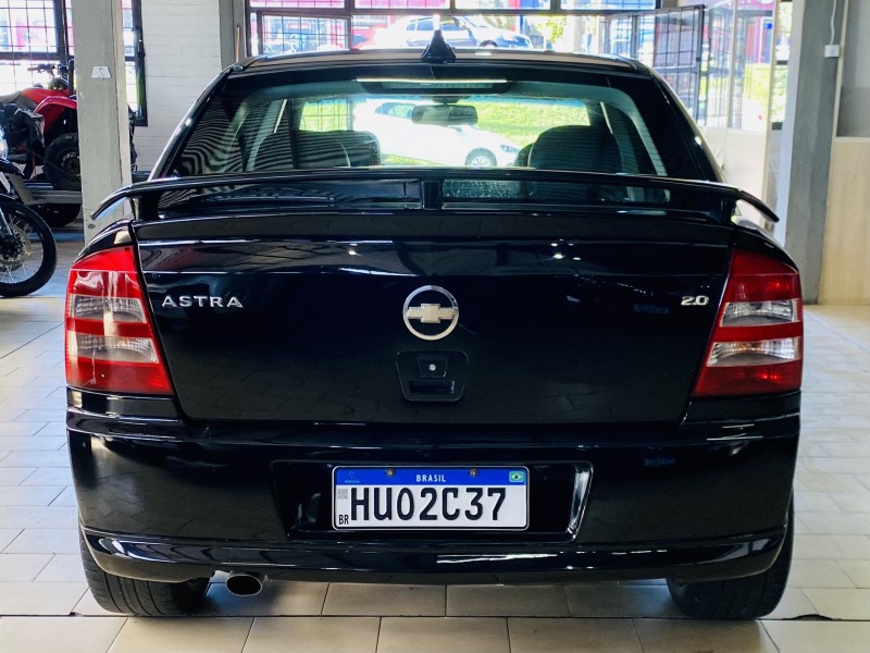 ASTRA 2.0 SFI GSI 16V GASOLINA 4P MANUAL - 2005 - CAXIAS DO SUL
