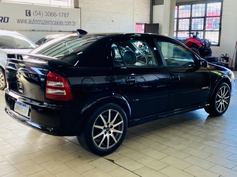 ASTRA 2.0 SFI GSI 16V GASOLINA 4P MANUAL - 2005 - CAXIAS DO SUL