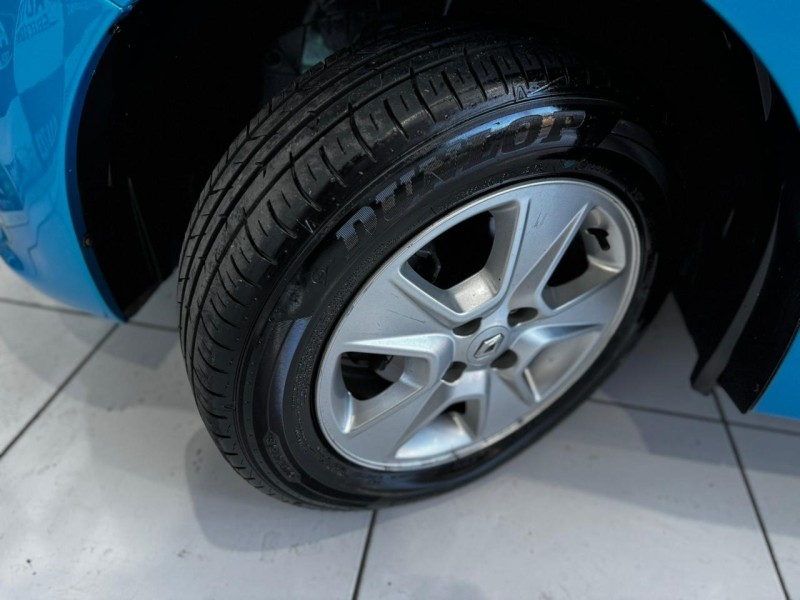 SANDERO 1.6 DYNAMIQUE 8V FLEX 4P MANUAL - 2015 - CAXIAS DO SUL