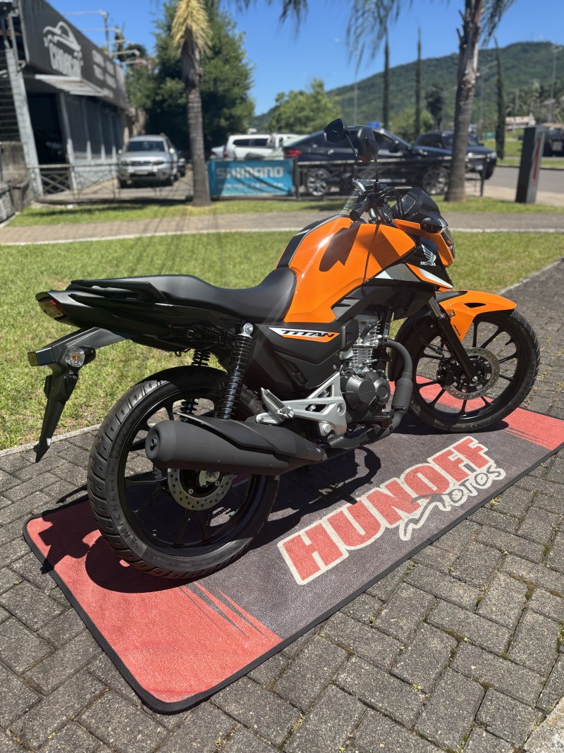 CG 160 TITAN - 2025 - FELIZ