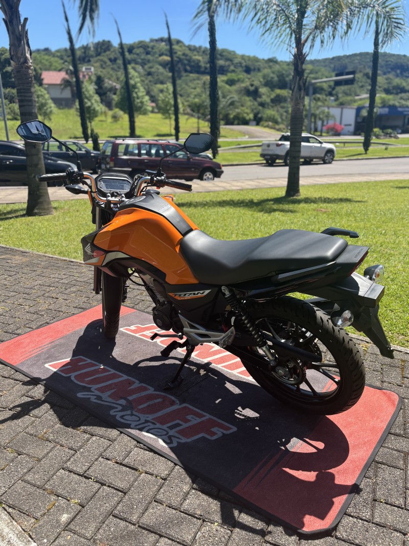 CG 160 TITAN - 2025 - FELIZ