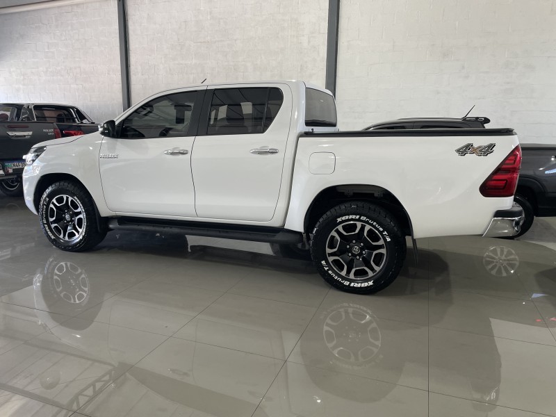 HILUX 2.8 SRV 4X4 CD 16V DIESEL 4P AUTOMÁTICO - 2022 - CAXIAS DO SUL