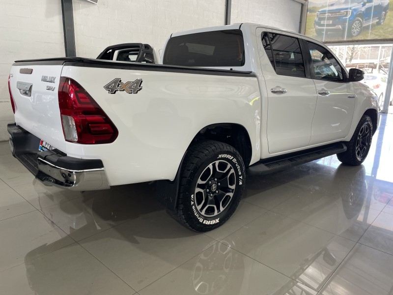 HILUX 2.8 SRV 4X4 CD 16V DIESEL 4P AUTOMÁTICO - 2022 - CAXIAS DO SUL