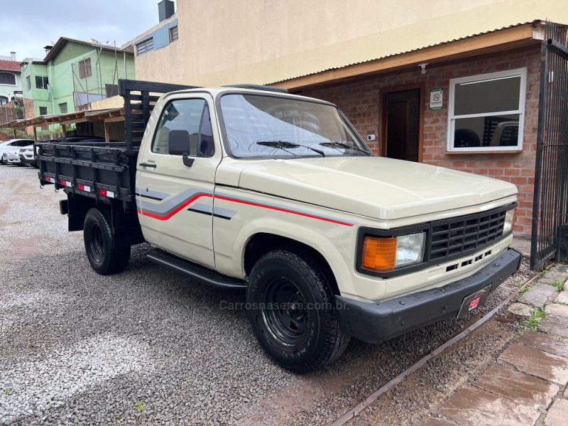 D20 4.0 CUSTOM DE LUXE CS 8V TURBO DIESEL 2P MANUAL - 1986 - CAXIAS DO SUL