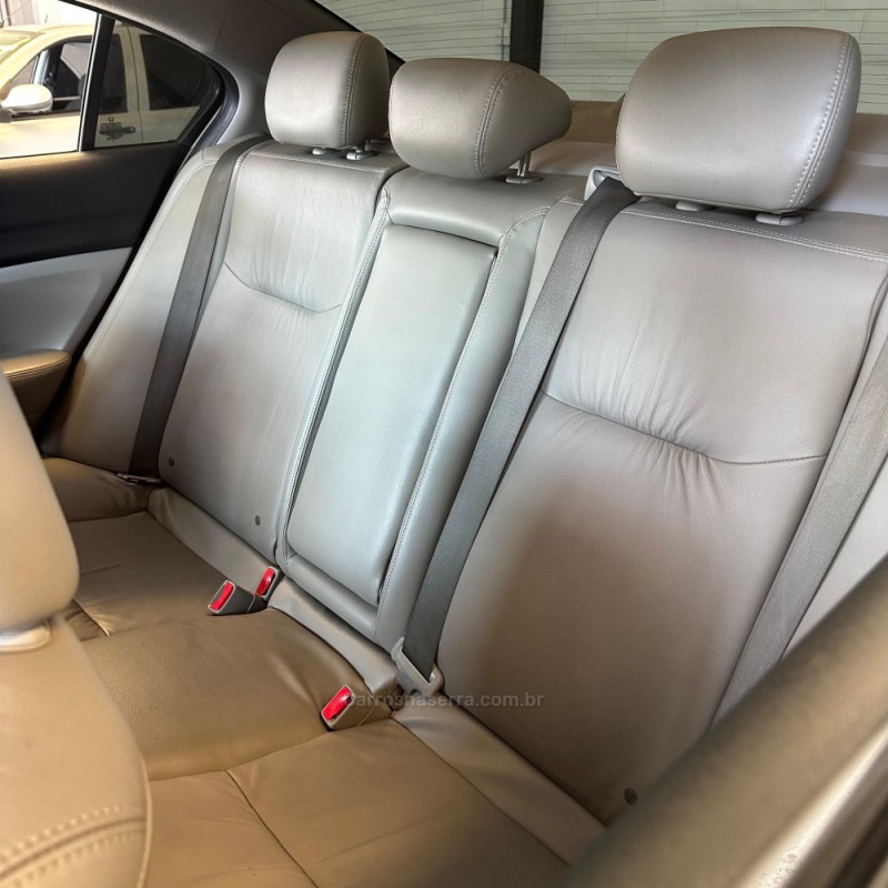 CIVIC 2.0 LXR 16V FLEX 4P AUTOMÁTICO - 2016 - NOVO HAMBURGO