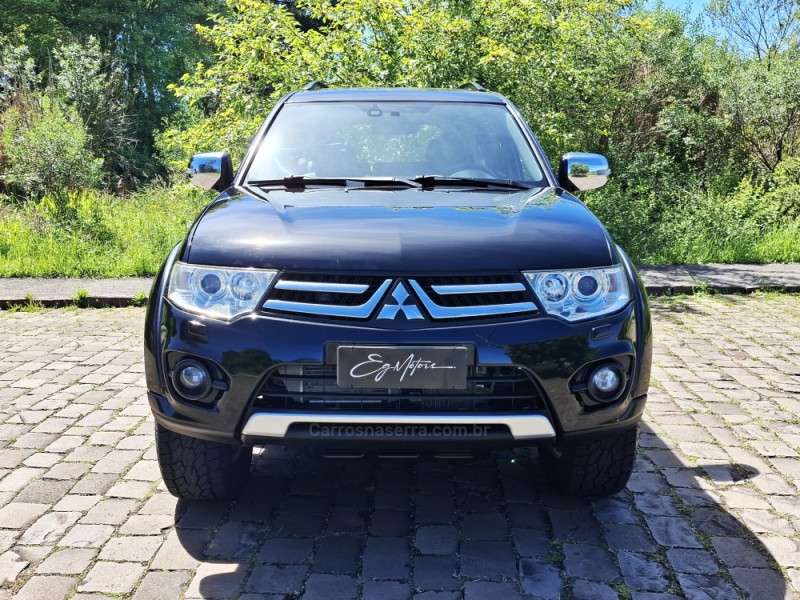 PAJERO DAKAR 3.2 HPE 4X4 7 LUGARES 16V TURBO INTERCOOLER DIESEL 4P AUTOMÁTICO - 2014 - BENTO GONçALVES