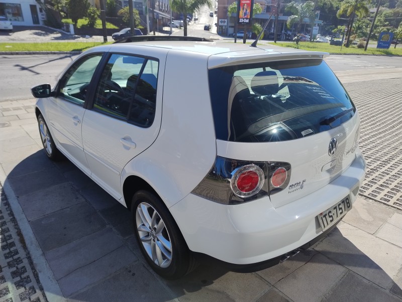GOLF 1.6 MI SPORTLINE LIMITED EDITION 8V FLEX 4P MANUAL - 2013 - CAXIAS DO SUL
