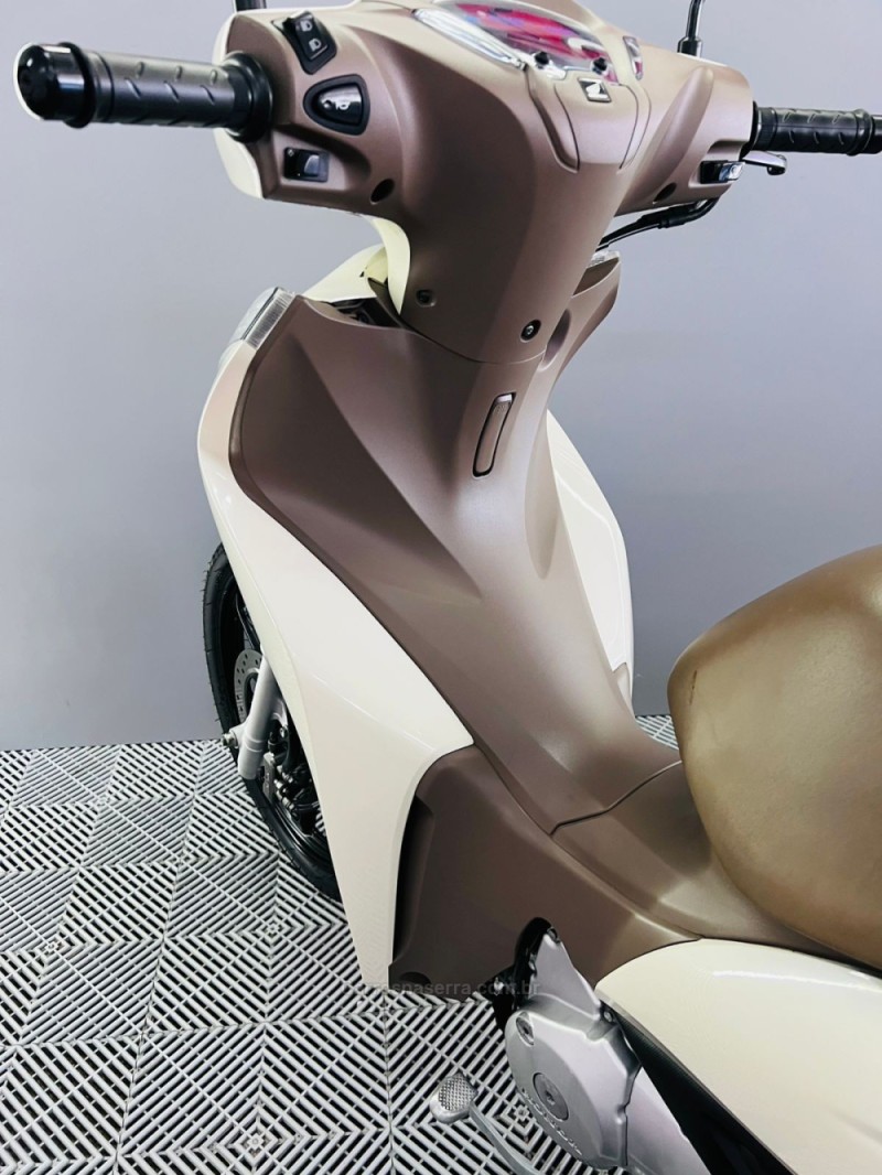 BIZ 125  - 2018 - CAMPO BOM