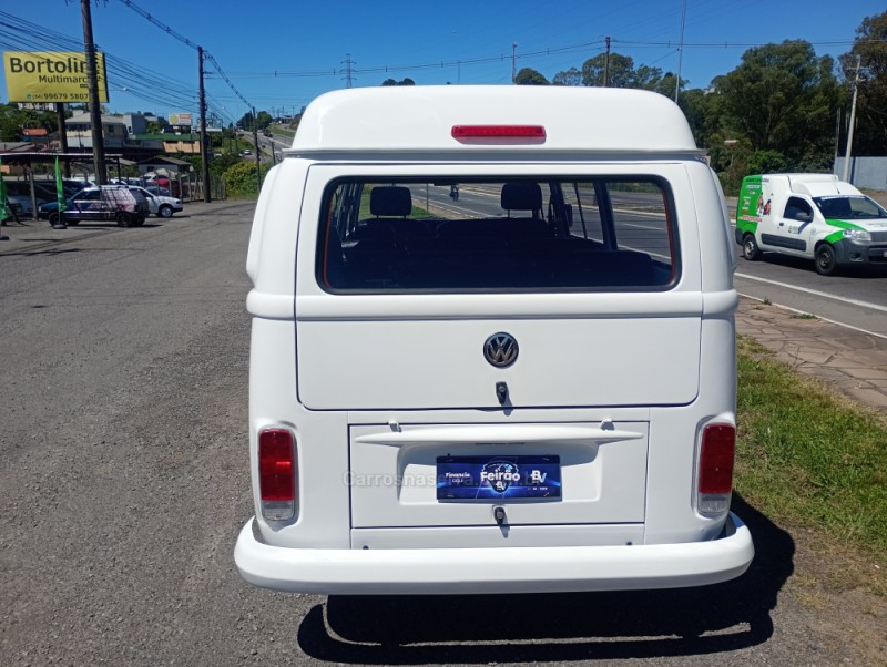 KOMBI 1.4 MI STD LOTAÇÃO 8V FLEX 3P MANUAL - 2014 - FARROUPILHA