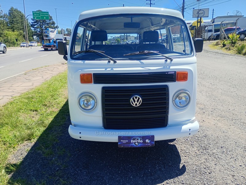 KOMBI 1.4 MI STD LOTAÇÃO 8V FLEX 3P MANUAL - 2014 - FARROUPILHA