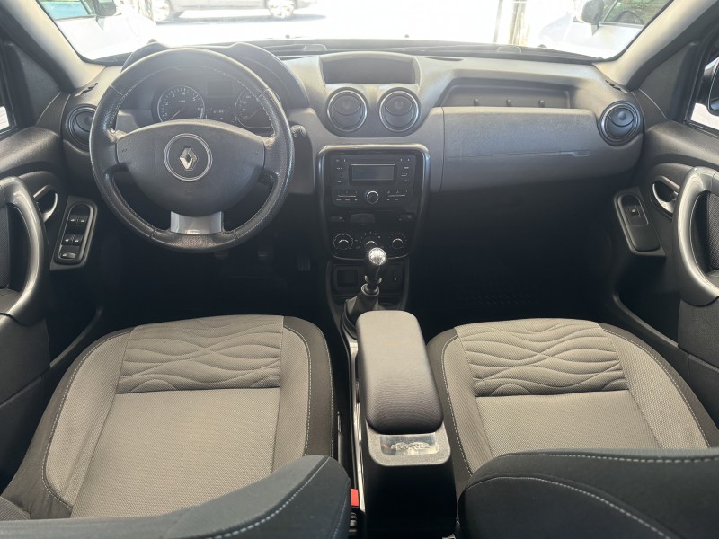 DUSTER 2.0 DYNAMIQUE 4X2 16V FLEX 4P MANUAL - 2013 - CAXIAS DO SUL