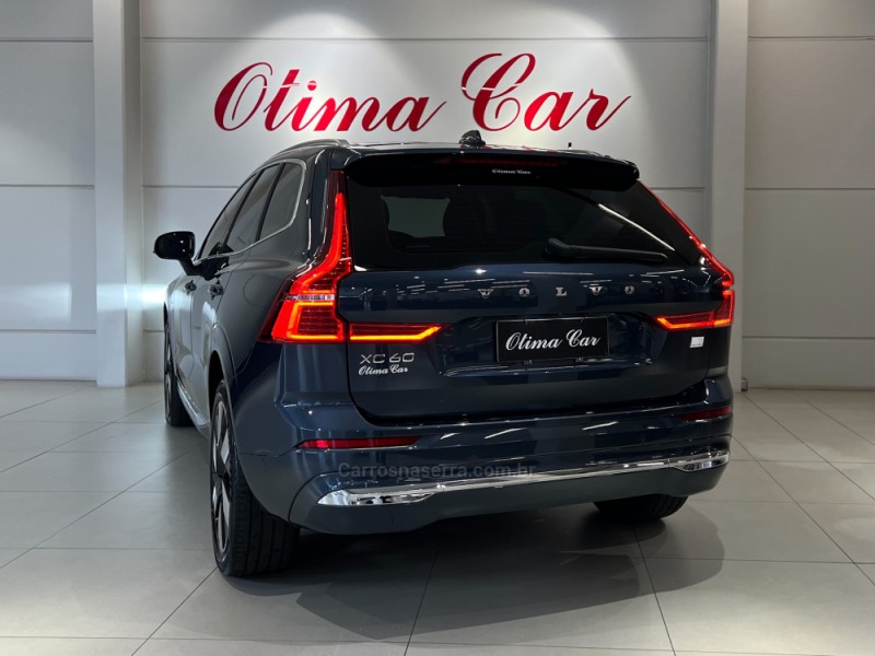 XC60 2.0 T8 ULTIMATE AWD HIBRIDO 4P AUTOMÁTICO - 2024 - FLORES DA CUNHA