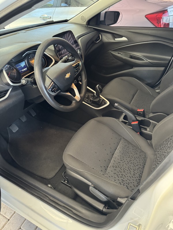 ONIX 1.0 LT 12V FLEX 4P MANUAL - 2021 - CAXIAS DO SUL