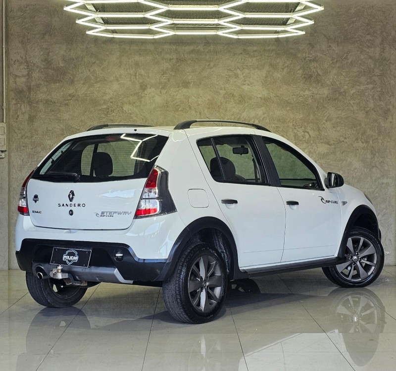 SANDERO 1.6 STEPWAY RIP CURL 8V FLEX 4P MANUAL - 2013 - CAXIAS DO SUL