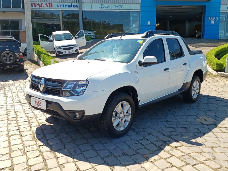 OROCH 1.6 16V EXPRESSION FLEX 4P MANUAL - 2019 - FLORES DA CUNHA