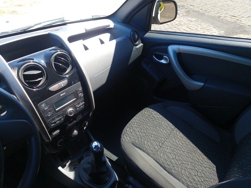 OROCH 1.6 16V EXPRESSION FLEX 4P MANUAL - 2019 - FLORES DA CUNHA