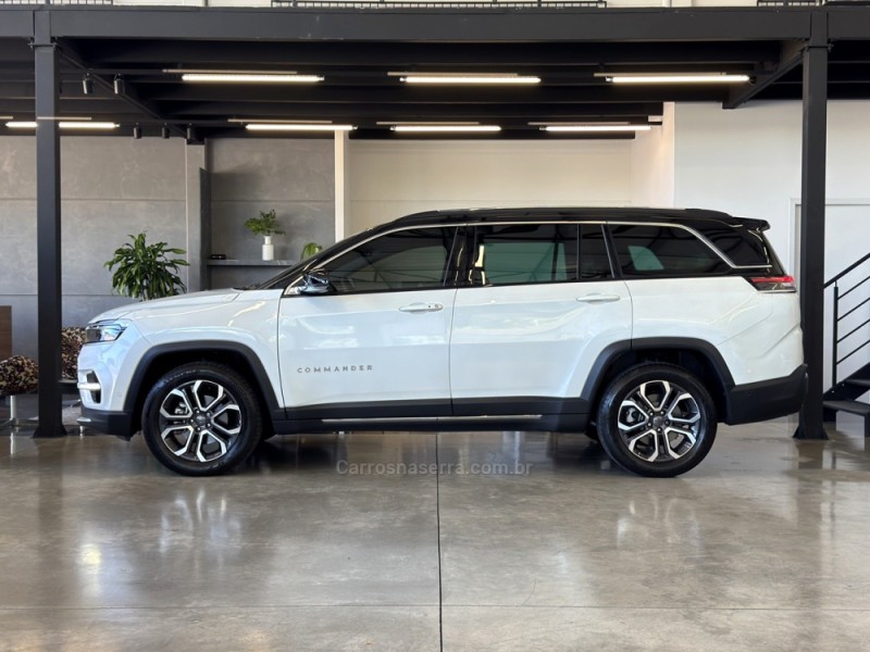 COMMANDER 1.3 LIMITED T270 16V 4X2 TURBO FLEX 4P AUTOMÁTICO - 2022 - BENTO GONçALVES