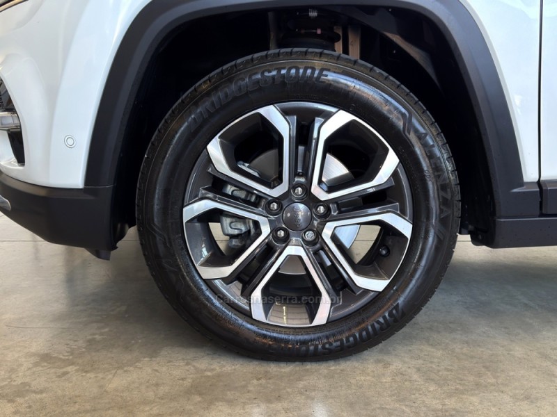 COMMANDER 1.3 LIMITED T270 16V 4X2 TURBO FLEX 4P AUTOMÁTICO - 2022 - BENTO GONçALVES