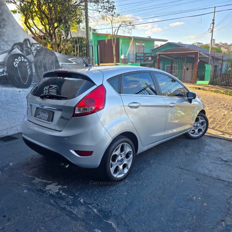 FIESTA 1.6 SE HATCH 16V FLEX 4P MANUAL - 2012 - CAXIAS DO SUL