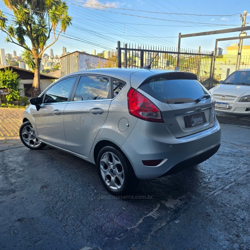 FIESTA 1.6 SE HATCH 16V FLEX 4P MANUAL - 2012 - CAXIAS DO SUL