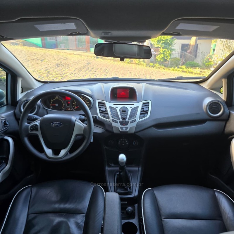 FIESTA 1.6 SE HATCH 16V FLEX 4P MANUAL - 2012 - CAXIAS DO SUL