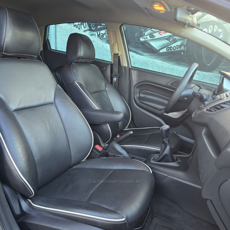 FIESTA 1.6 SE HATCH 16V FLEX 4P MANUAL - 2012 - CAXIAS DO SUL